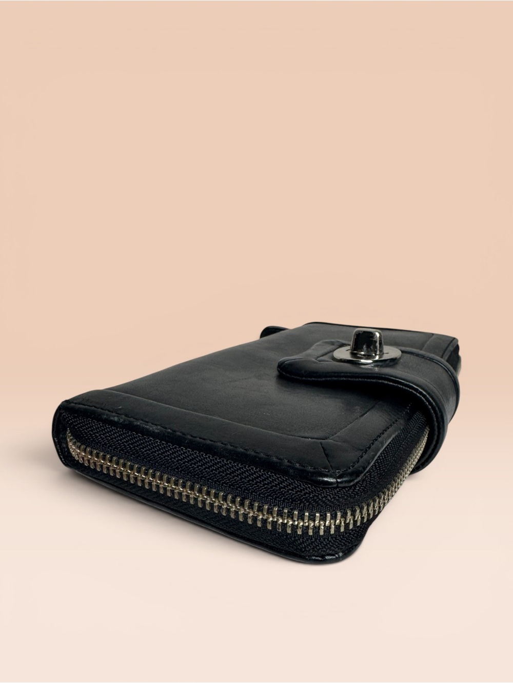 Coach Y2K Hampton Turnlock Wallet - Picture 7 of 8